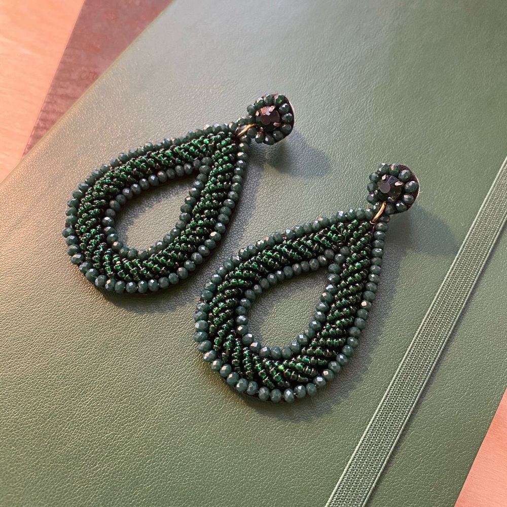 Emerald Green Beaded Pendant Earrings 💚